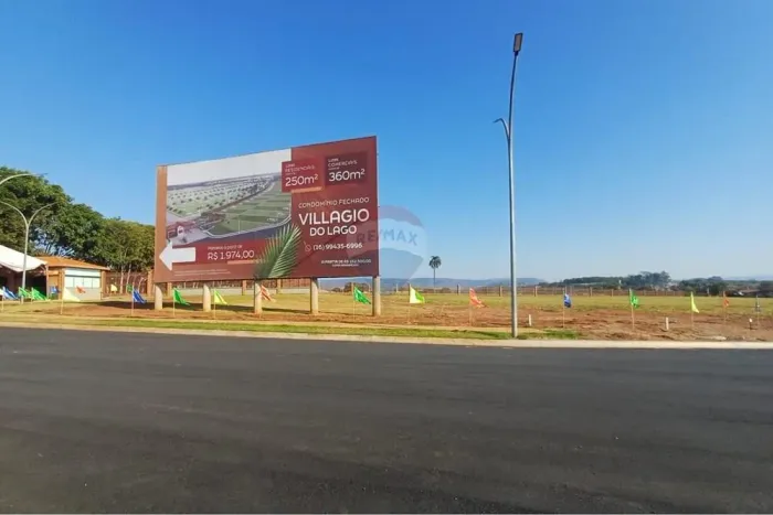 Terreno à venda - Sacramento-MG, 250 m²