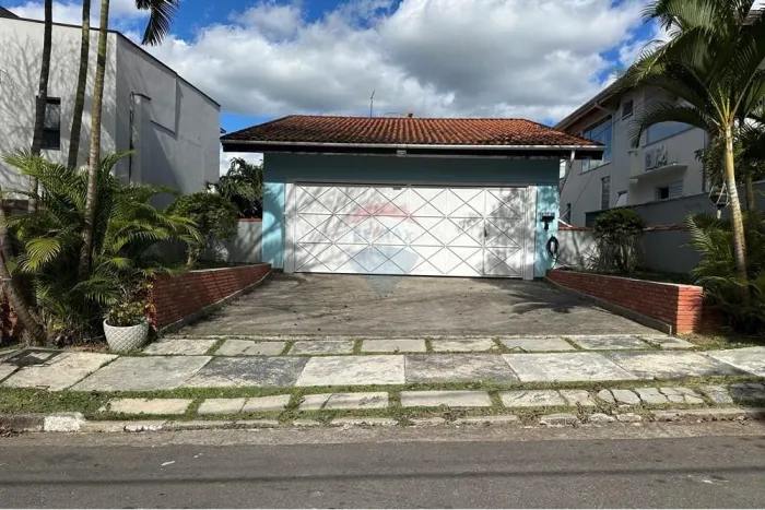 Condominio Real Park Vila Oliveira Sobrado impecavel de frente ao lago!