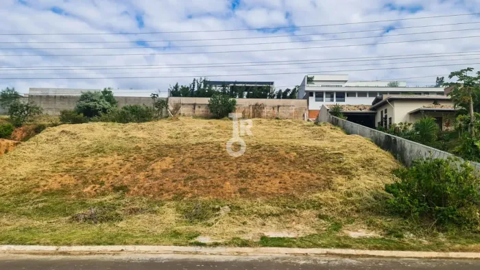 Terreno à venda no Condomínio Portal da Colina  Jundiaí/SP 1.000 m² | topografia em aclive