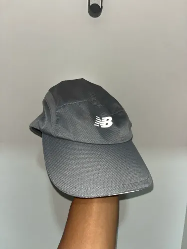 Boné New Balance Original  - Refletivo