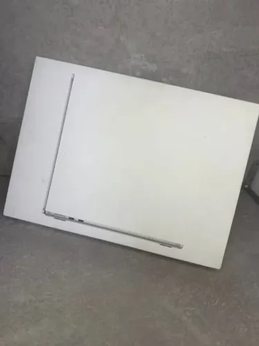 MacBook Air 13 M5 16GB/256GB Lacrado Novo