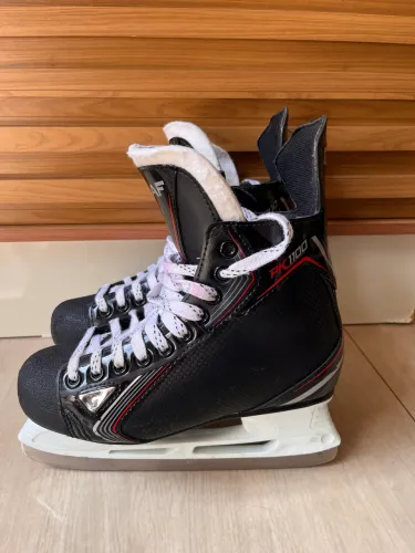 patins de hóquei no gelo Graf PeakSpeed PK7700