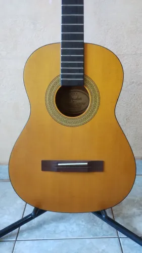 Violão pequeno Fender nylon