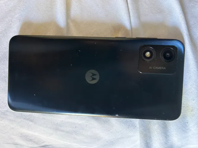 Celular moto e 13