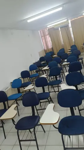 cadeiras escolares universitária