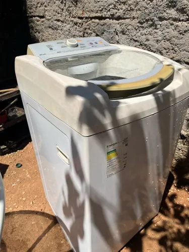 Maquina de lavar 9kg ( com defeito)