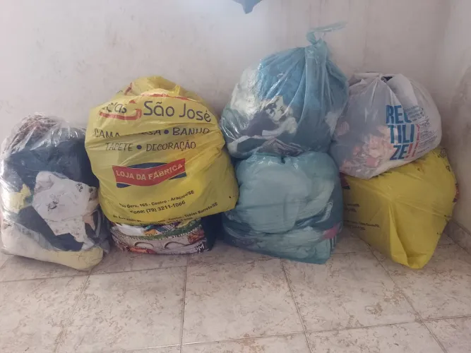 Vendo lote de roupas 