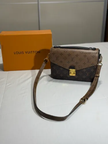 Bolsa Louis Vuitton estilo Metis 