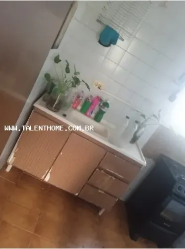 Apartamento para Venda em Londrina, Brasília, 20 dormitórios, 1 banheiro, 1 vaga