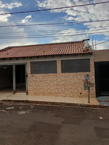 Casa estilo Chalé 4 quartos Orla Morena