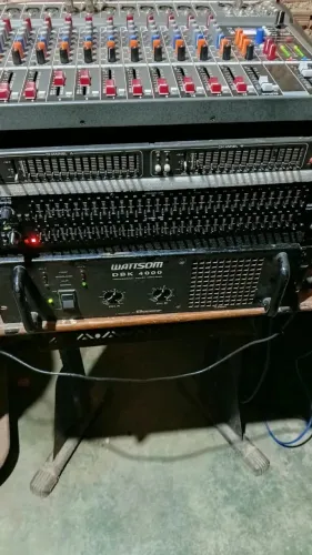 Amplificador Wattsom dbk4000, valor 1500 reais