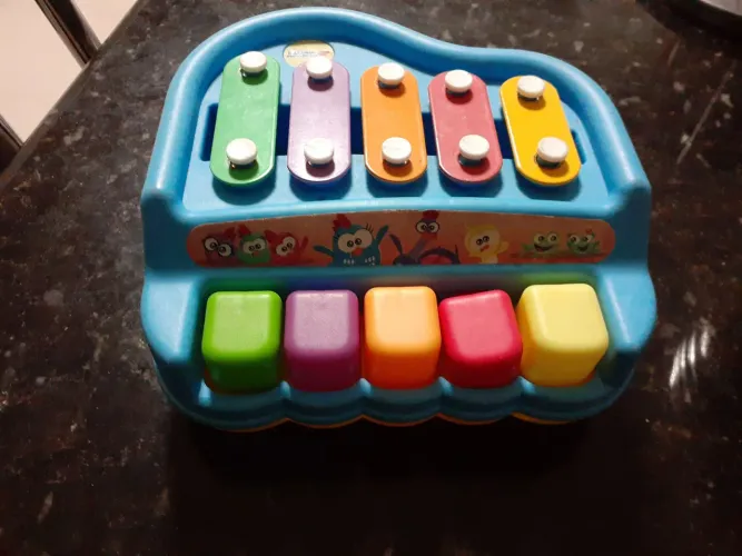 Pianinho da galinha pintadinha