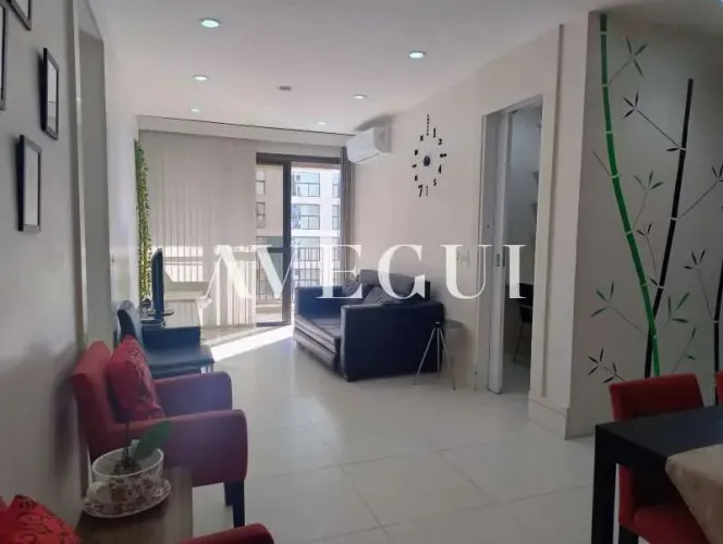 Apartamento mobiliado à venda na Rua Francisco Otaviano, Copacabana - 2 quartos, suíte, es