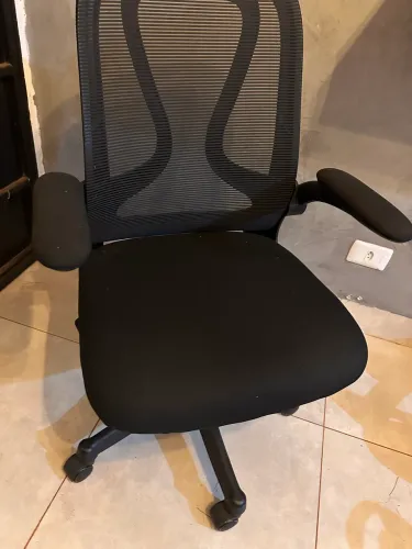 Cadeira de escritório preta