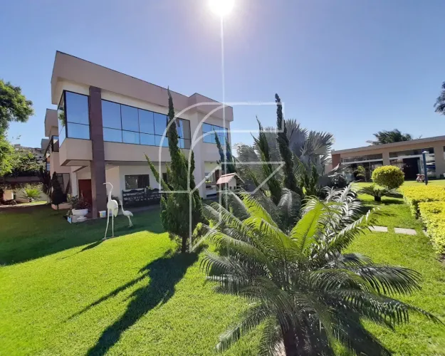 Imóvel para venda possui 900 metros quadrados com 5 quartos em Olaria - Guarapari - ES