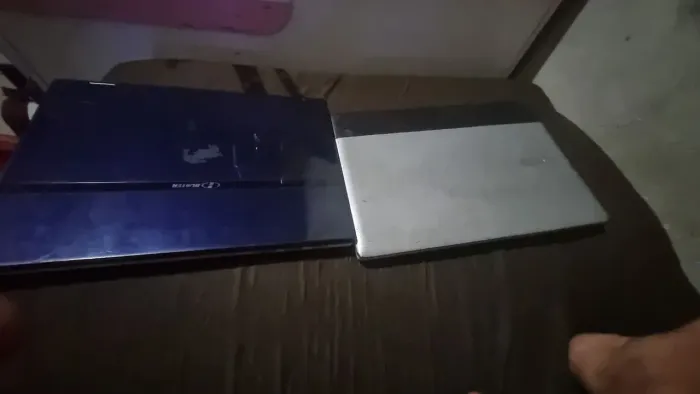Vendo 2 notebook pra retirada de pecas