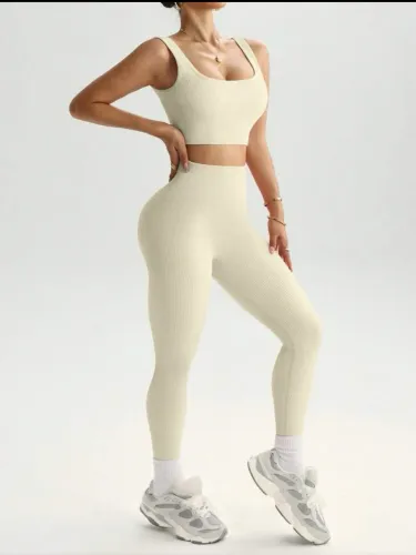 Conjunto de treino SHEIN tamanho P