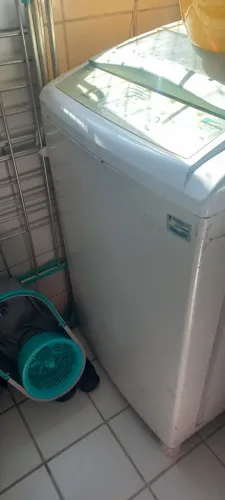 VENDO MÁQUINA DE LAVAR ROUPAS BRASTEMP - SUPER CONSERVADA