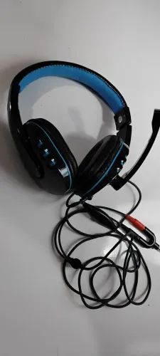 Fone de ouvido gamer