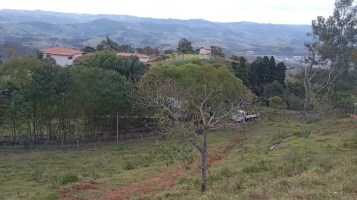 Lindo terreno próximo da pedra chata/ itapevamg