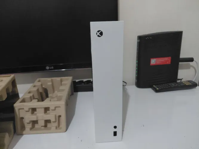 Xbox series s (SÓ TROCA!)