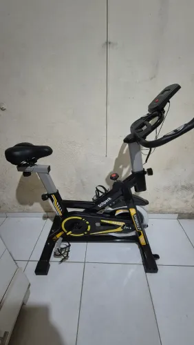 Bicicleta Spinning Ergométrica 13 Kg Roda de Inercia até 130kg