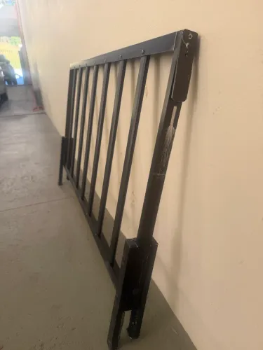 Grade em alumínio anodizado