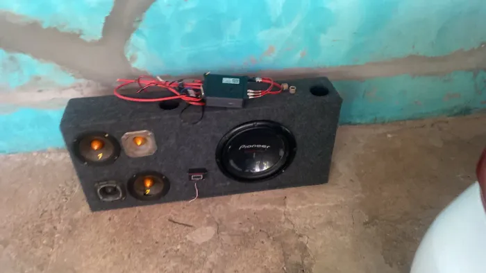 Vendo som automotivo 