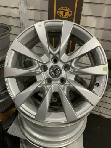 Rodas Rampage aro 17 5x110 Original