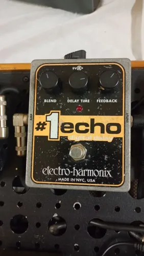 Pedal echo digital delay electro harmonix