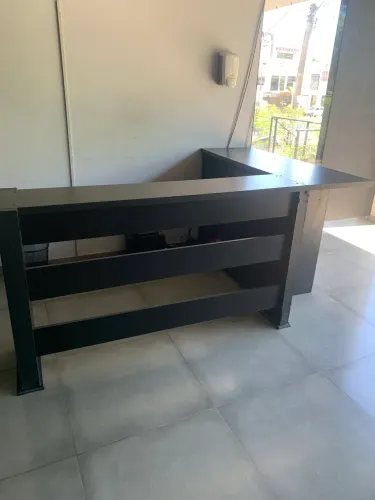 ARMÁRIO PRETO EM MDF