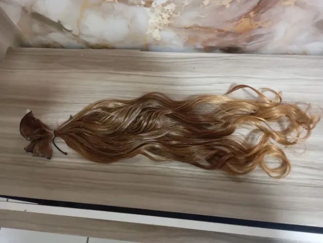 Cabelo sem humano loiro