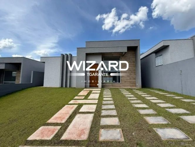 Casa Térrea Moderna com 3 Suítes em Residencial Exclusivo em Atibaia