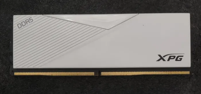 Memória RAM XPG Lancer Blade White 16GB DDR5 6000MHz CL40 (Usada)