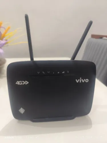 Modem Roteador Blu-Castle BC-4GMCPGa 4G LTE Wi-Fi Preto