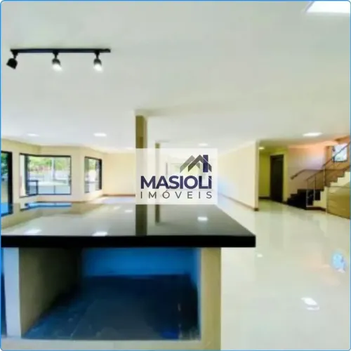Casa com 4 quartos para venda tem 580 m² em Morada do Sol - Vila Velha - ES
