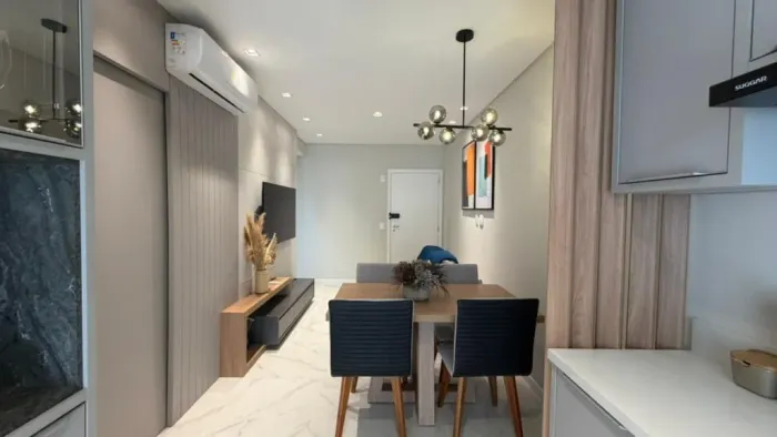 Apartamento com 2 quartos para alugar por R$ 5150.00, 74.00 m2 - NOVA BRASILIA - JARAGUA D