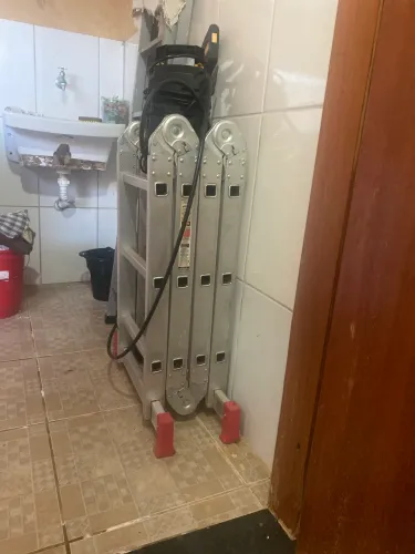 Vendendo escada