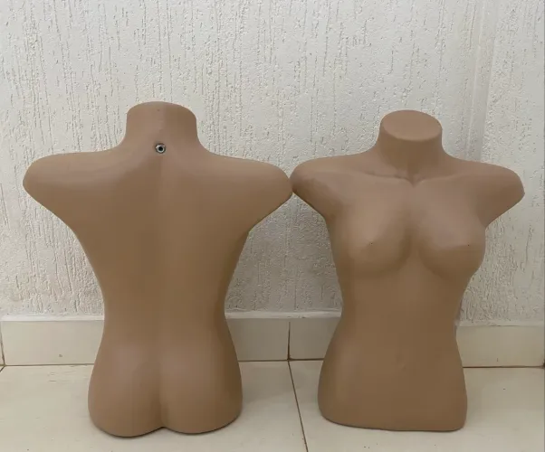Manequim busto feminino