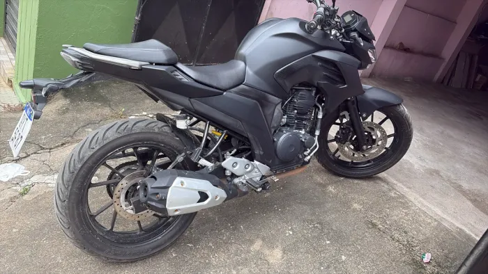 YAMAHA FZ25