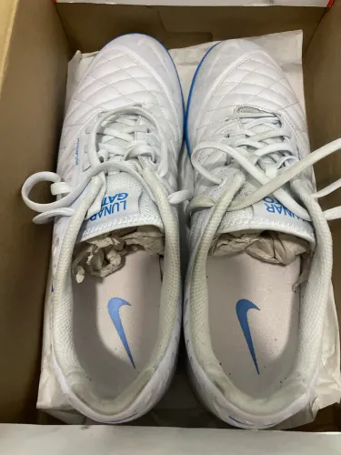 Chuteira Nike lunar gato