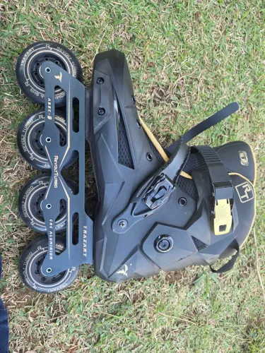 Patins Traxarts RevoltTurbo abec-9 42/43