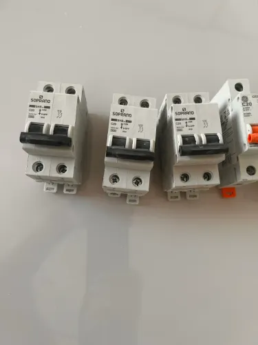 Vendo Dijuntor Soprano C20