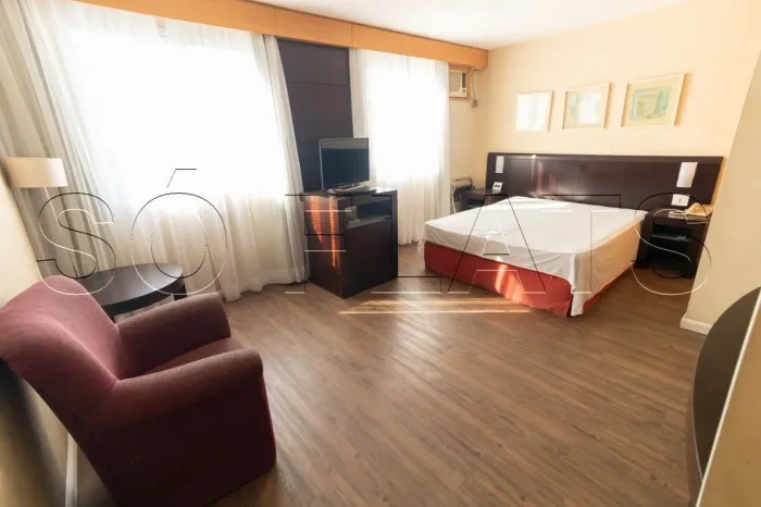 Ótimo flat na Vl. Olímpia, próximo da Av Santo Amaro, Faria Lima. Com entrada imediata e s