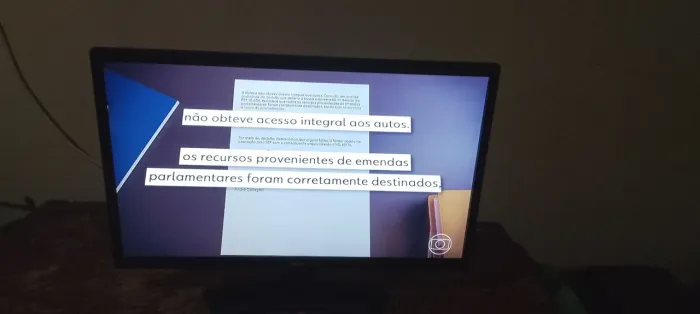 Monitor. TV  LG 24"