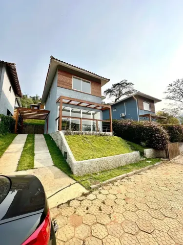 Casa em Itaipava condômino