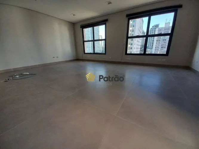 Sala Comercial à Venda 44m² | Localização Privilegiada na Av. Getúlio Vargas em São Berna