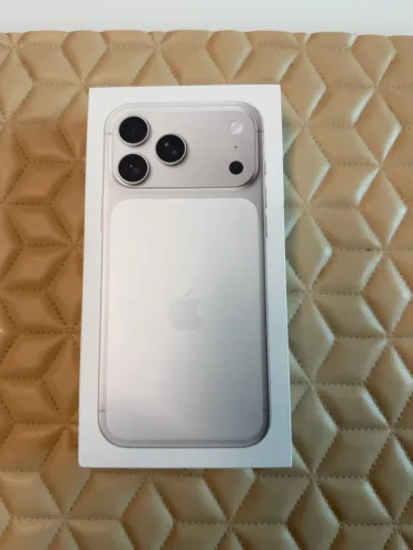 iPhone 17 Pro Max 256 Novo Americano 1 ano de garantia