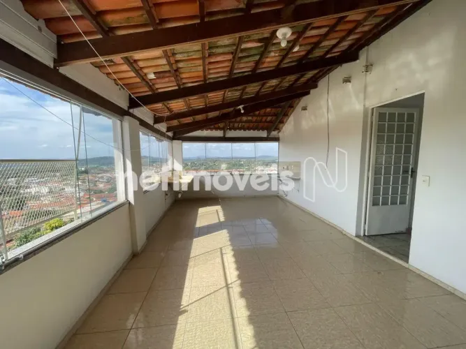 Prédio à venda em Florestal Excelente oportunidade para investidores!