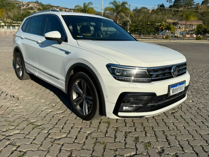 Volkswagen Tiguan Allspac R-line 350 TSI 2.0 4X4 2018